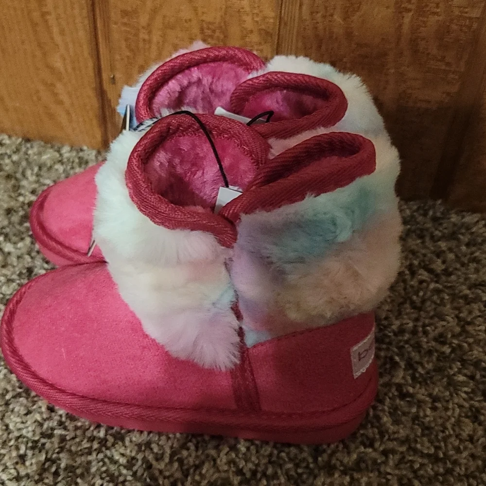 BEBE GIRLS DARK PINK Rainbow faux fur BOOTS: NWT: TODDLER 8